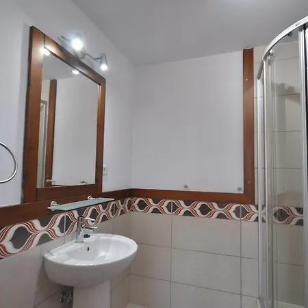 Sleeps 5 With Pool And Air Con * Gumusluk